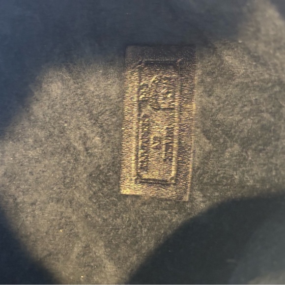 MCM White and Navy Logo Shoulder Bag - Picture 9 of 9